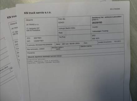 Volkswagen - Touareg