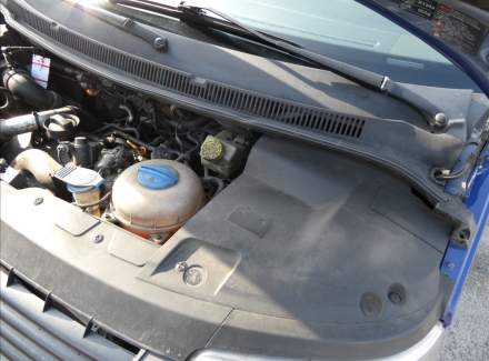 Volkswagen - T5 California