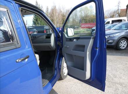 Volkswagen - T5 California