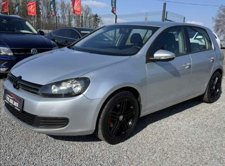 Volkswagen - Golf