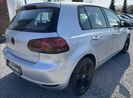 Volkswagen - Golf