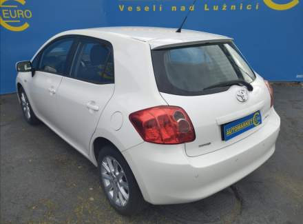 Toyota - Auris