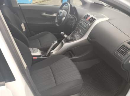 Toyota - Auris