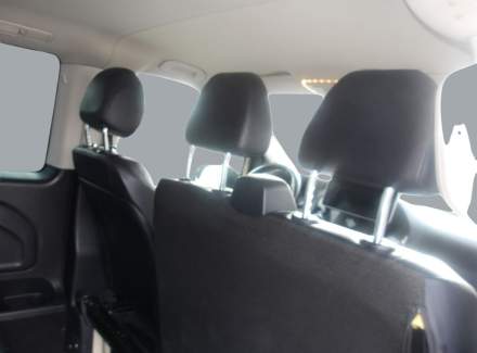 Mercedes-Benz - Vito