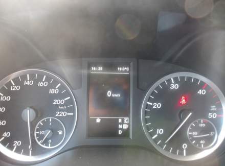 Mercedes-Benz - Vito