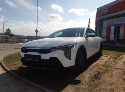 Kia - K4
