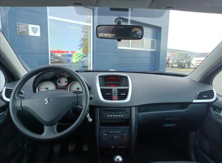 Peugeot - 207