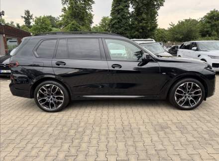 BMW - X7