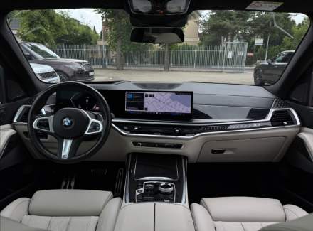 BMW - X7