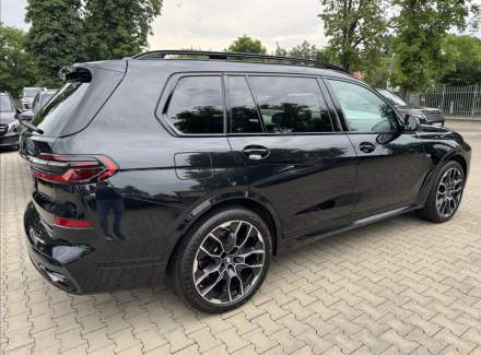 BMW - X7