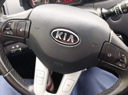 Kia - Cee'd
