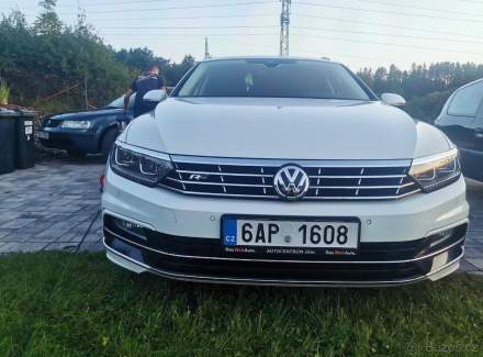 Volkswagen - Passat