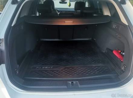 Volkswagen - Passat