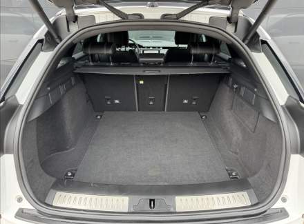 Land Rover - Range Rover Velar