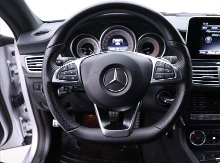 Mercedes-Benz - CLS