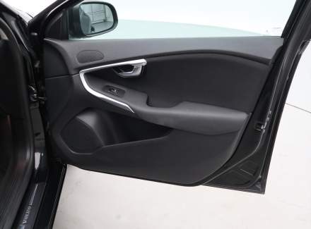 Volvo - V40