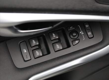 Volvo - V40