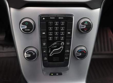 Volvo - V40