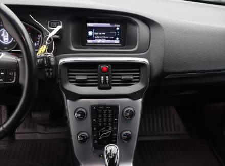 Volvo - V40
