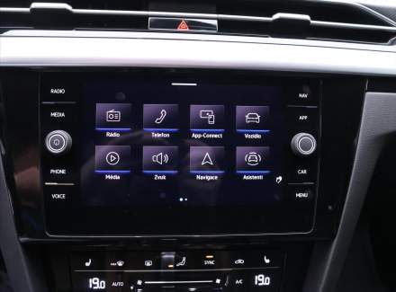 Volkswagen - Arteon