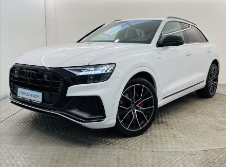 Audi - Q8