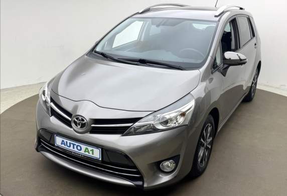 Toyota - Verso