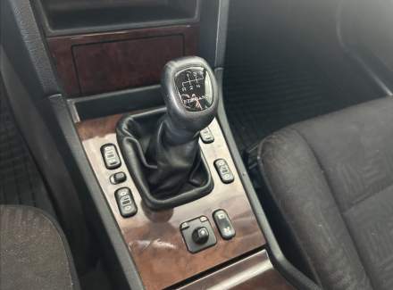 Mercedes-Benz - C-class