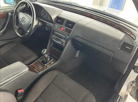 Mercedes-Benz - C-class