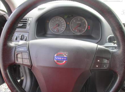 Volvo - V50