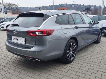 Opel - Insignia