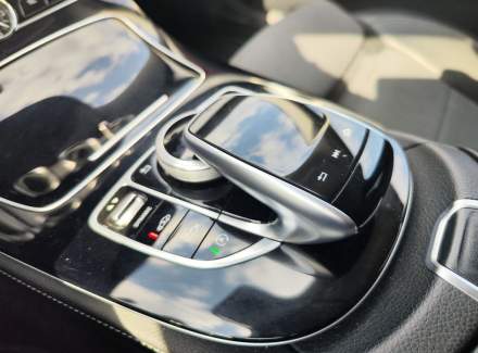 Mercedes-Benz - E-class