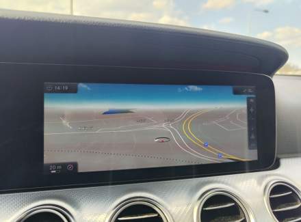 Mercedes-Benz - E-class