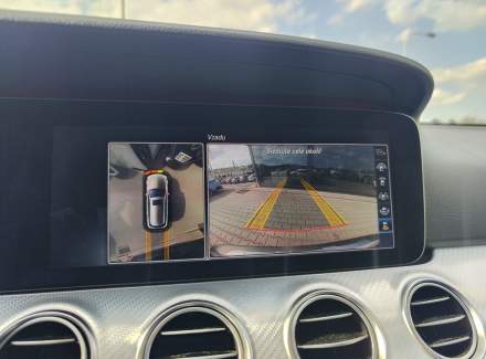 Mercedes-Benz - E-class