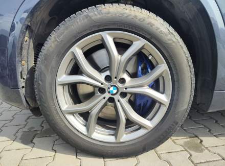 BMW - X5