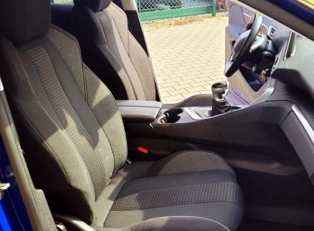 Peugeot - 3008