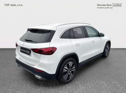 Mercedes-Benz - GLA