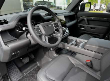 Land Rover - Defender