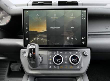Land Rover - Defender