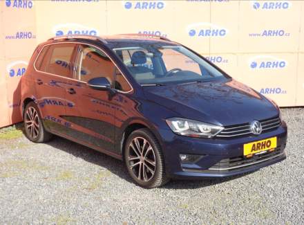 Volkswagen - Golf