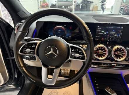 Mercedes-Benz - GLB