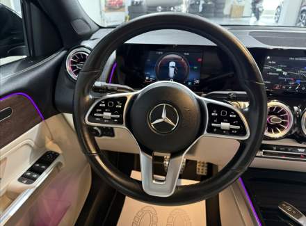 Mercedes-Benz - GLB