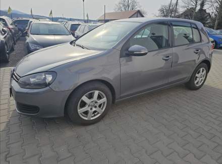 Volkswagen - Golf