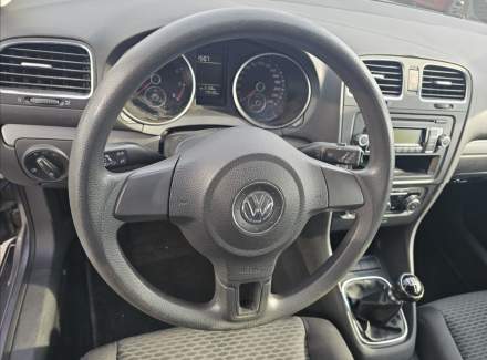 Volkswagen - Golf