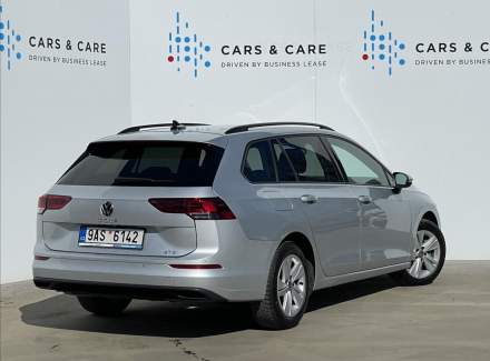 Volkswagen - Golf