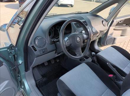 Suzuki - SX4