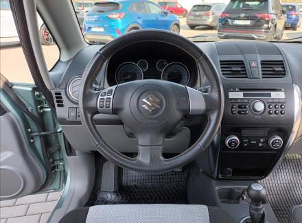 Suzuki - SX4