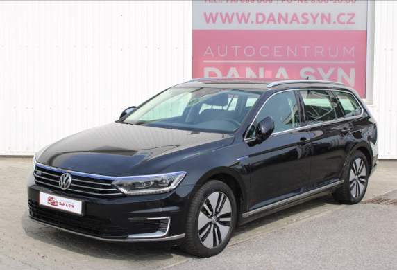 Volkswagen - Passat