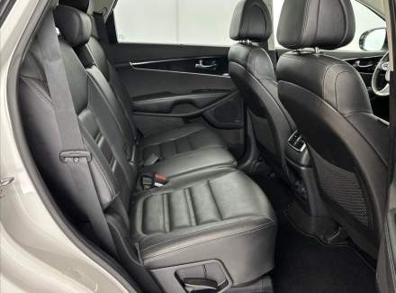 Kia - Sorento