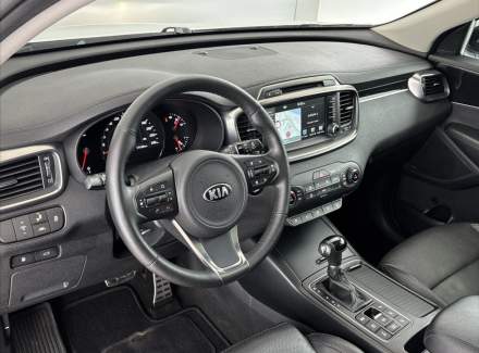 Kia - Sorento