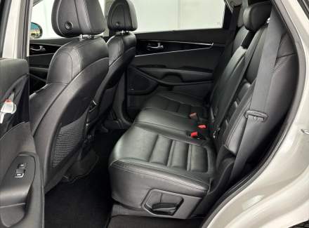 Kia - Sorento